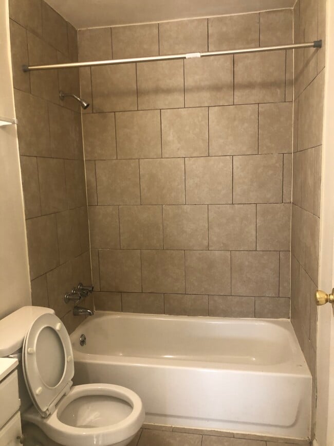 Photo - 6229 Carmin Ave