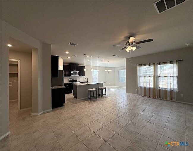 Photo - 2418 Corradino St