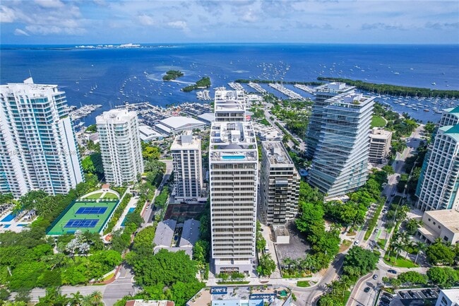 Building Photo - 2655 S Bayshore Dr Unit 1506
