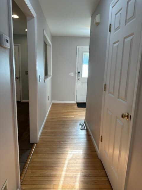 Photo - 1545 Queen Ln