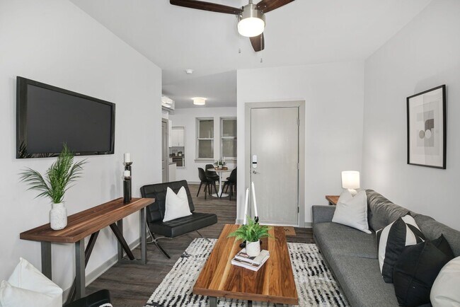 Photo - 4323 Spruce Street