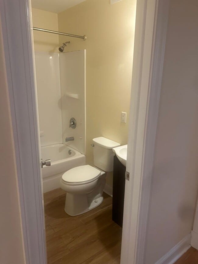 Photo - 2409 Floyd Ave Unit #2