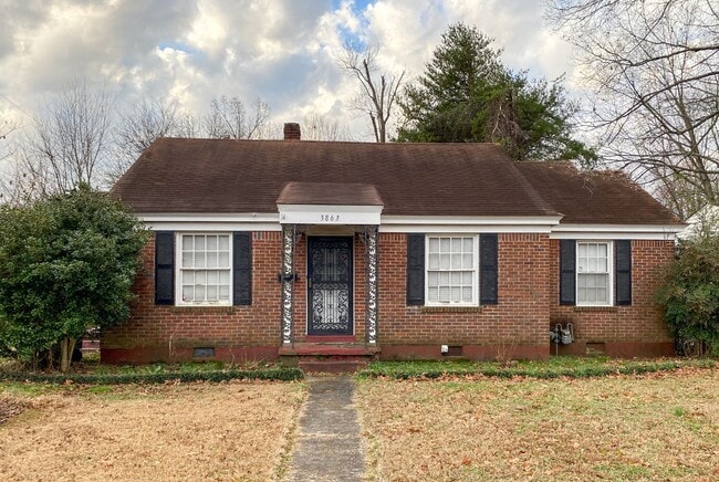 3 bedroom 1 bath near the university of Me... - 3 bedroom 1 bath near the university of Me... House