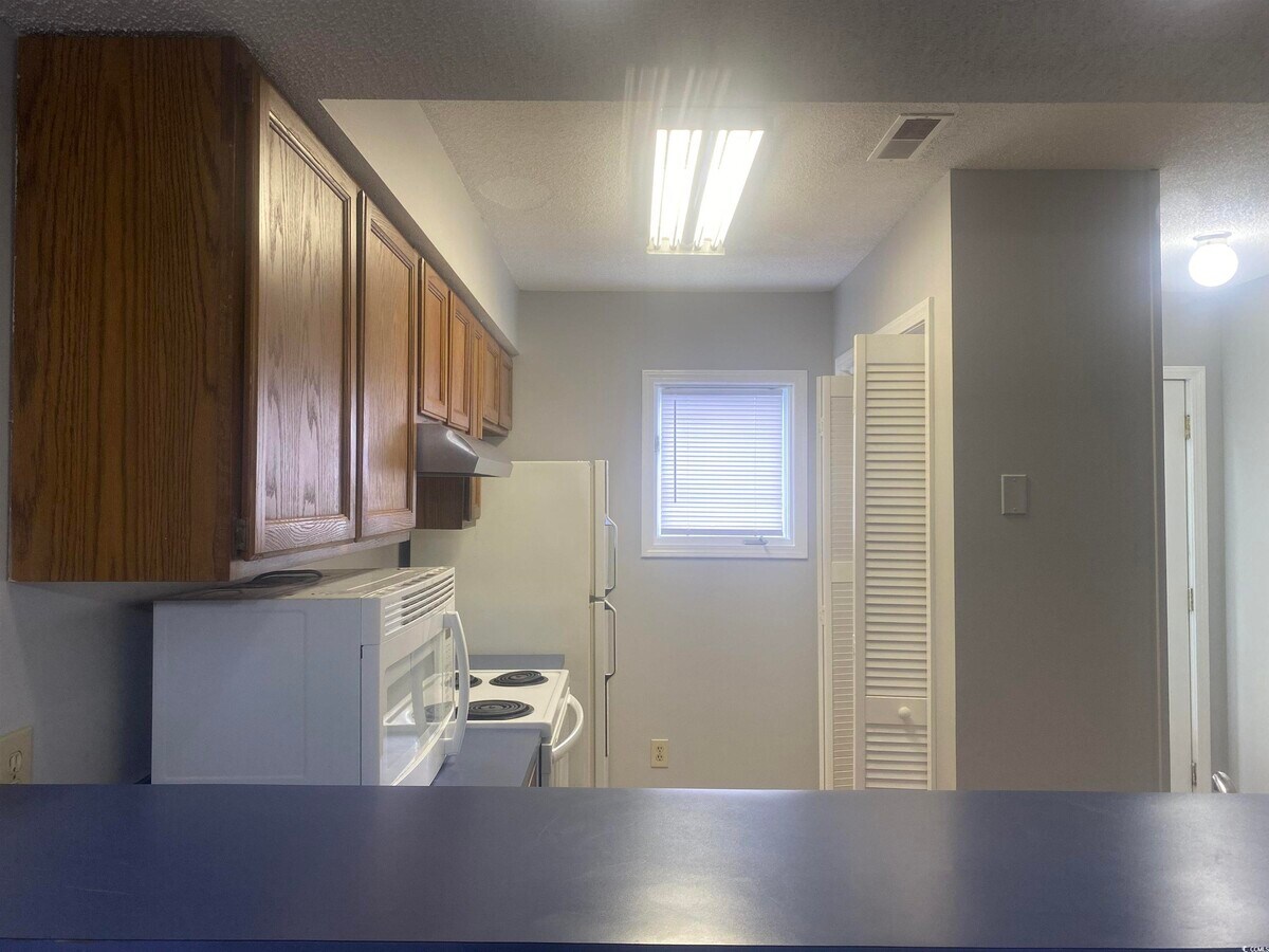 Photo - 409 Garden Dr