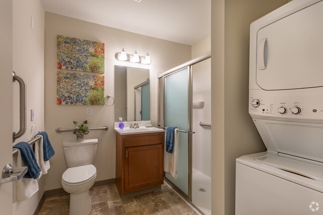 2BD 1BA 825 sq. ft.