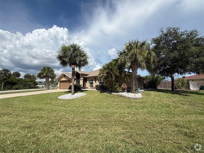 Building Photo - 17315 Sabrina Cir Rental
