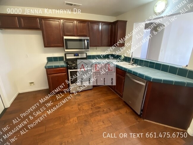 Photo - 9000 Jenna Kathryn Dr