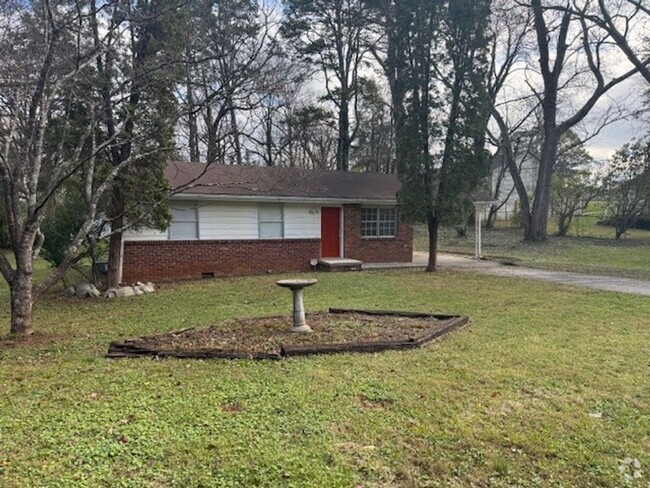 Building Photo - 3 Bedroom House with Carport