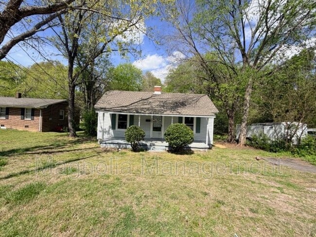 Building Photo - 359 Davis St