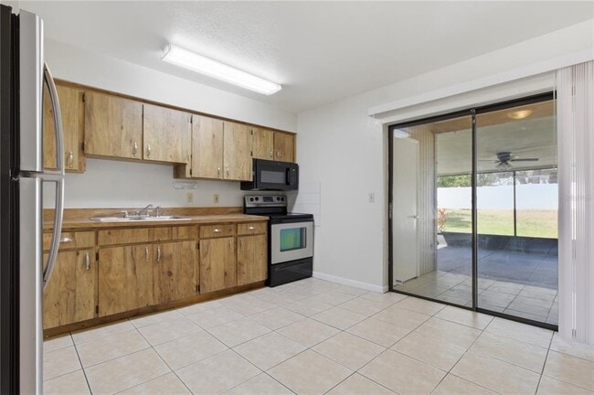 Photo - 216 4th Ave SW