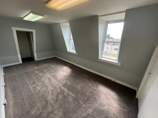 Building Photo - 317 N Harrison St Unit B