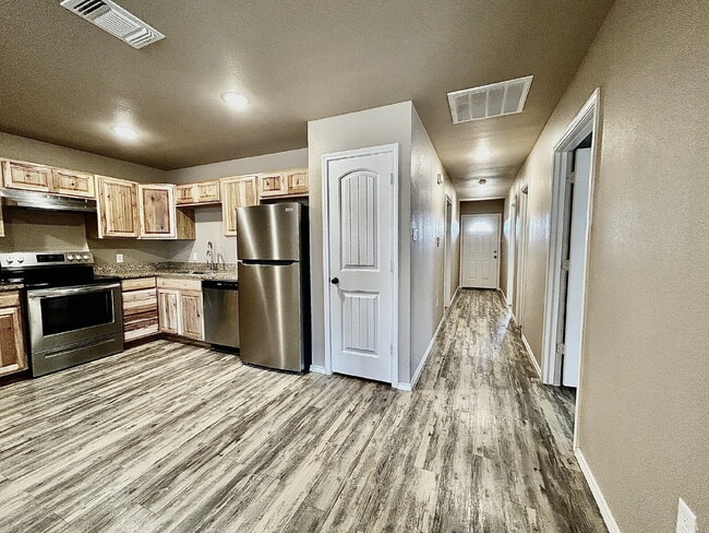 Photo - "Charming 3-Bedroom Haven with 2 Full Bath...