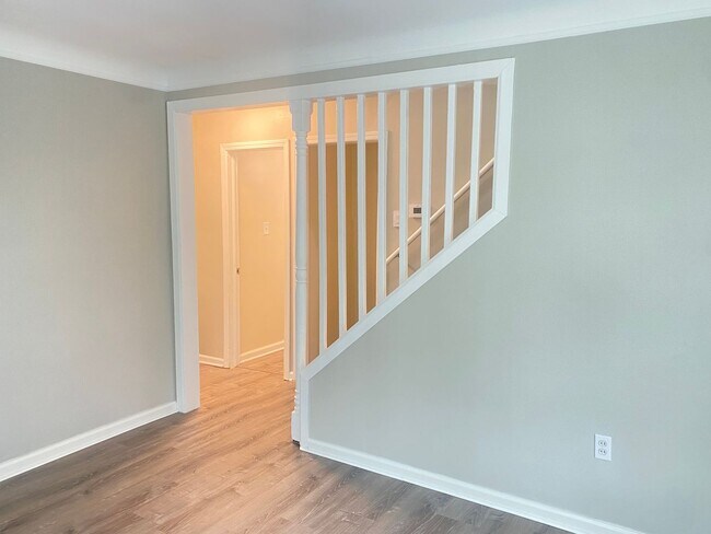 Photo - 17678 Lincoln Ave