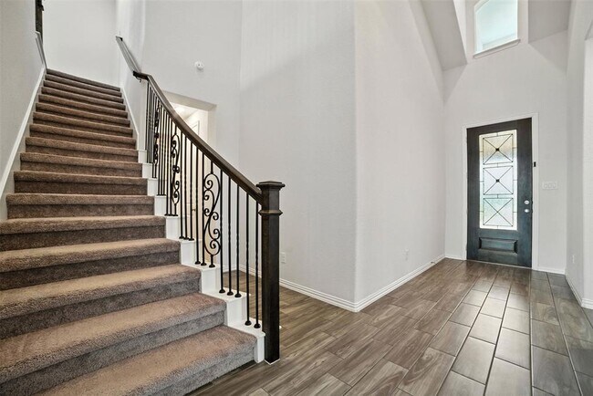 Photo - 3054 Columbus Loop