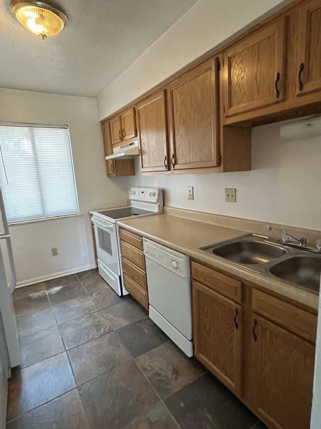 Photo - 98 W Central Ave