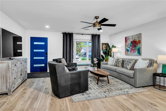 Photo - 1605 SE P St