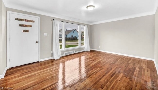 Photo - 24630 Alberton Rd