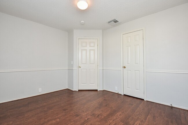 Photo - 4839 Windy Bluff Ct