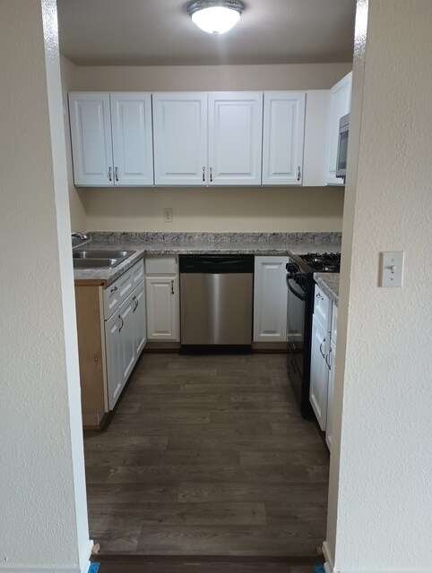 Building Photo - 200 W Chestnut St Unit 105 Rental