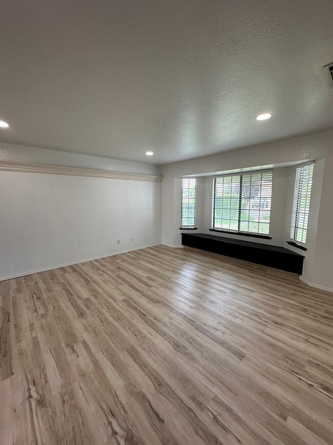 Photo - 3040 Boulder Ave