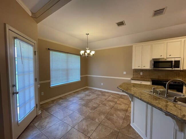 Photo - Beautiful Home Located In North Bossier