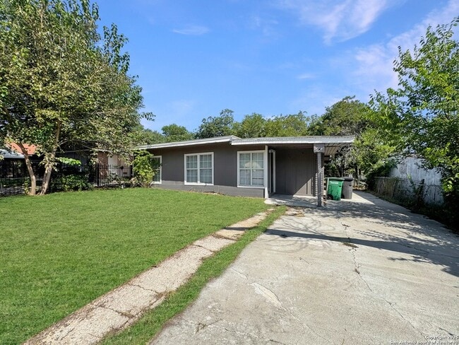 Photo - 1611 La Manda Blvd