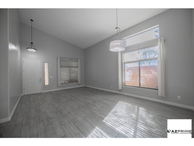 Photo - Discover the Height of Luxury and Comfort in this Exceptional 6/4 Phoenix Residence, where Opulence