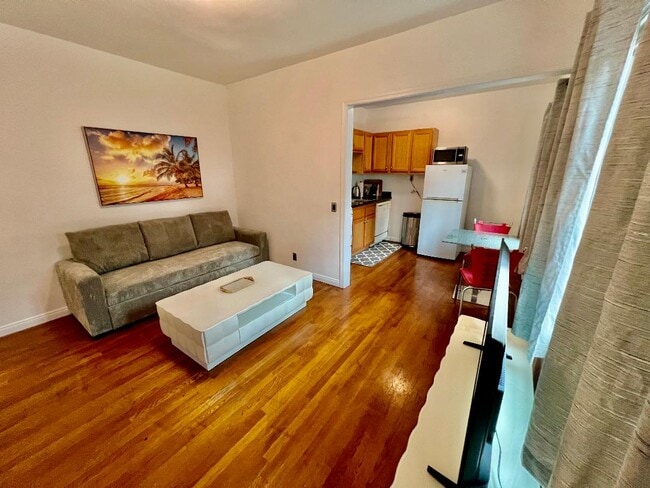 Photo - 1144 N Hudson Ave Unidad 1144