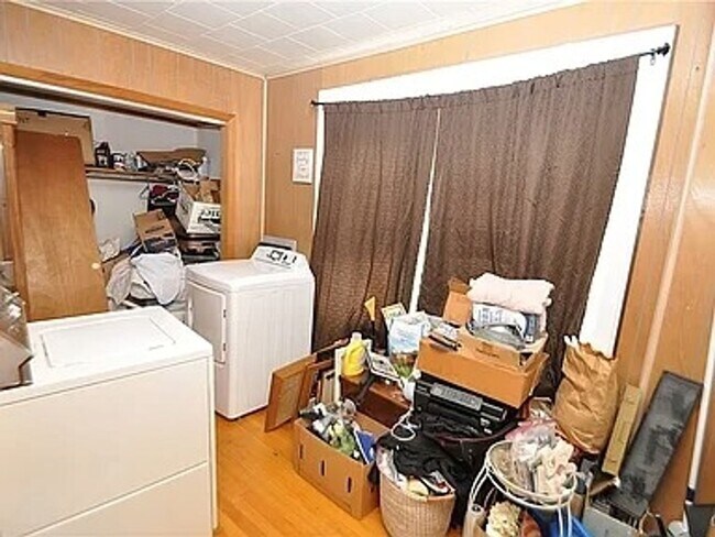 Photo - Newly Renovated Apartment in Liverpool! Unit Apt 2