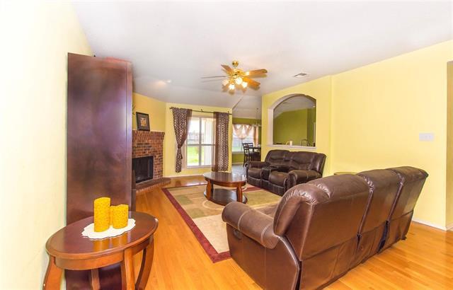 Photo - 1008 Ashdon Ln