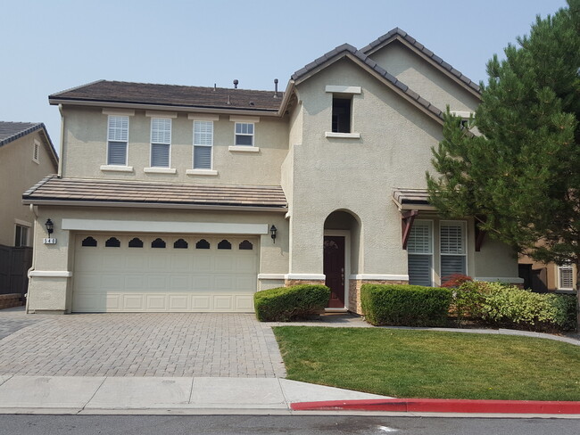 NEW LISTING - BEAUTIFUL 4 BED/2.5 BATH/26... - NEW LISTING - BEAUTIFUL  4 BED/2.5 BATH/26... House