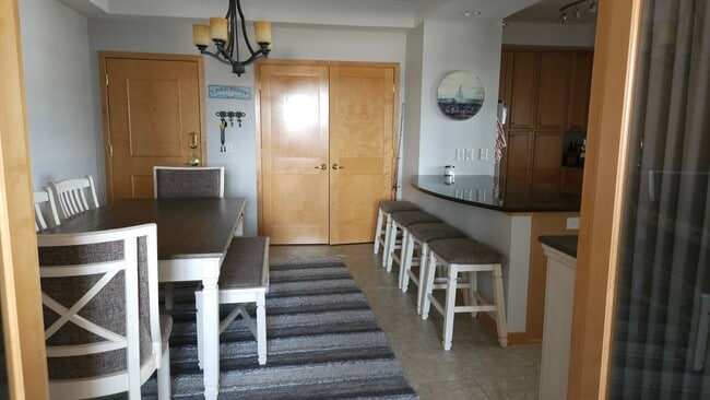 Building Photo - 101 S Washington St Unit 308 Rental