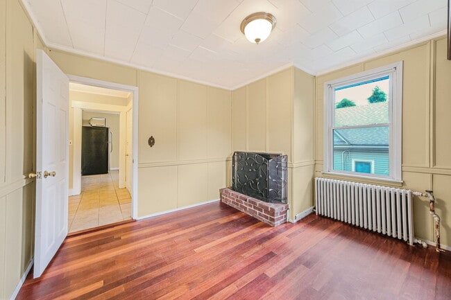 Photo - 483 New York Ave Unidad 2