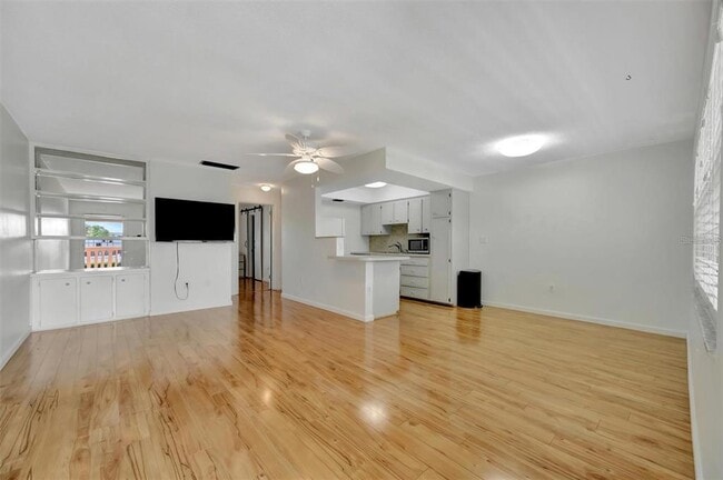 Photo - 650 Pinellas Point Dr S Unit #205
