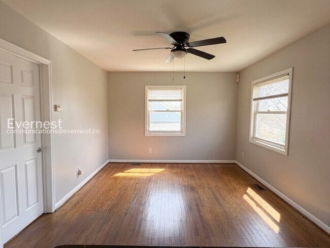 Photo - 7730 Emerson Rd