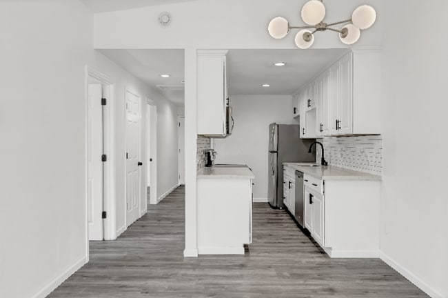 Photo - 10607 Des Moines Memorial Dr Unidad 2