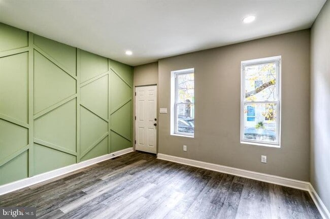 Building Photo - 160 East St