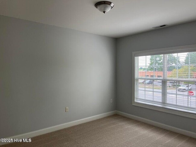 Photo - 1901 Covengton Way