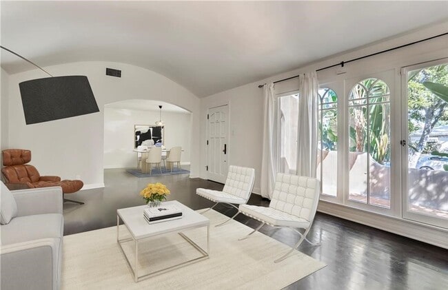 Photo - 4277 Kraft Ave