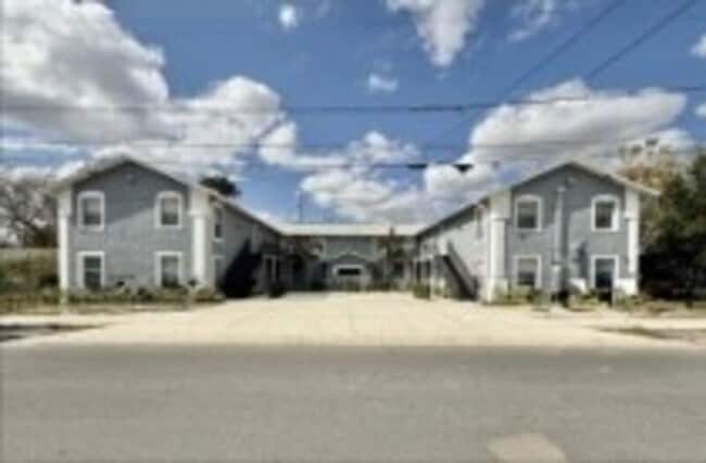 Building Photo - 425 F St Unit 3