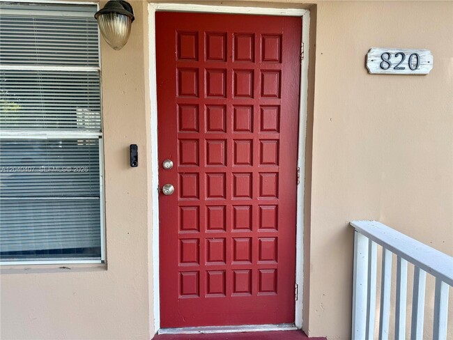 Photo - 820 NW 4th Ave