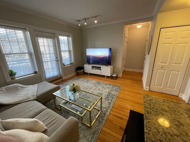 Photo - 250-2 N Lincoln Ave Unit 2A