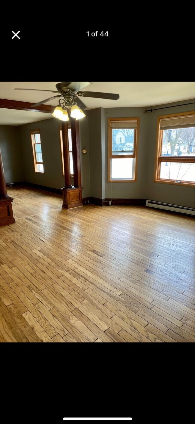 Photo - 1603 Charles St