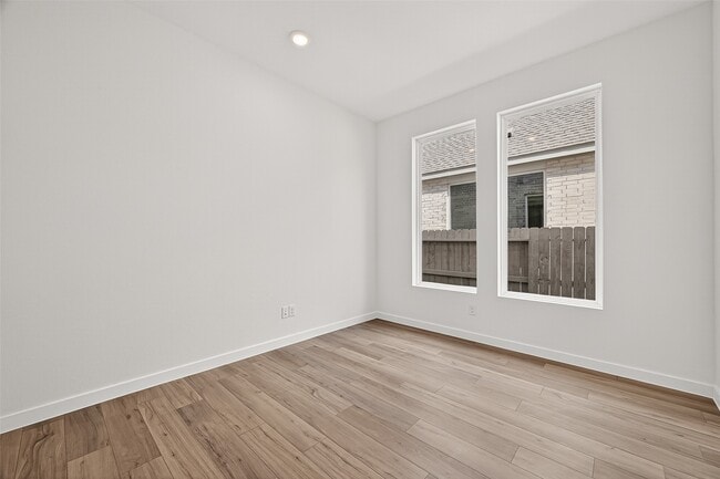 Photo - 2419 Hazel Berry St