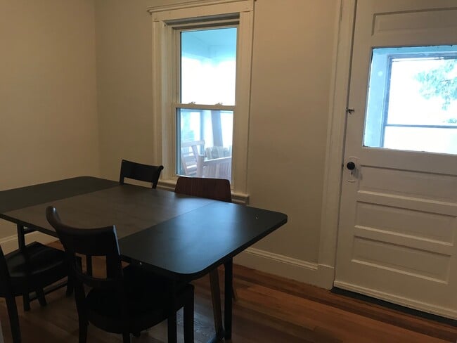 Photo - 21 Renfrew St Unit 21-1