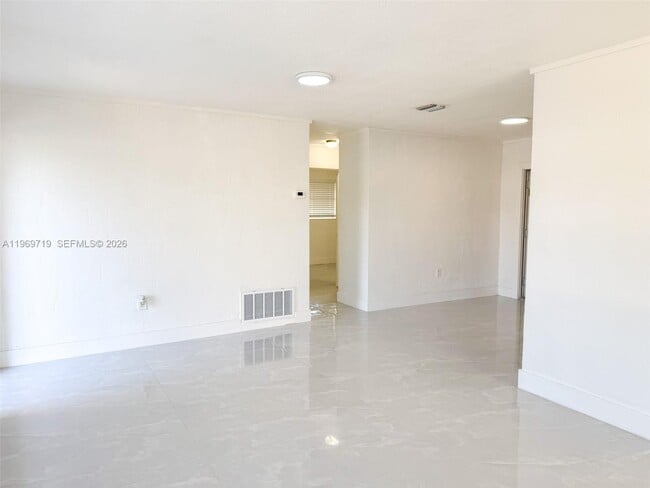 Photo - 7040 NW 24th St