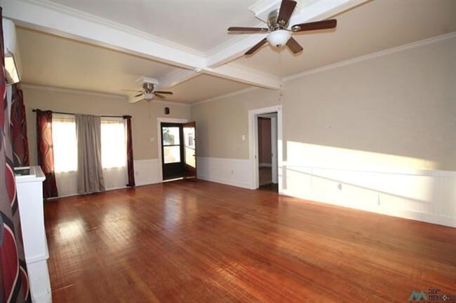 Photo - 701 N Lea St