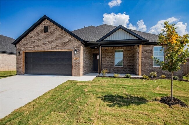 Building Photo - 108 White Oak St