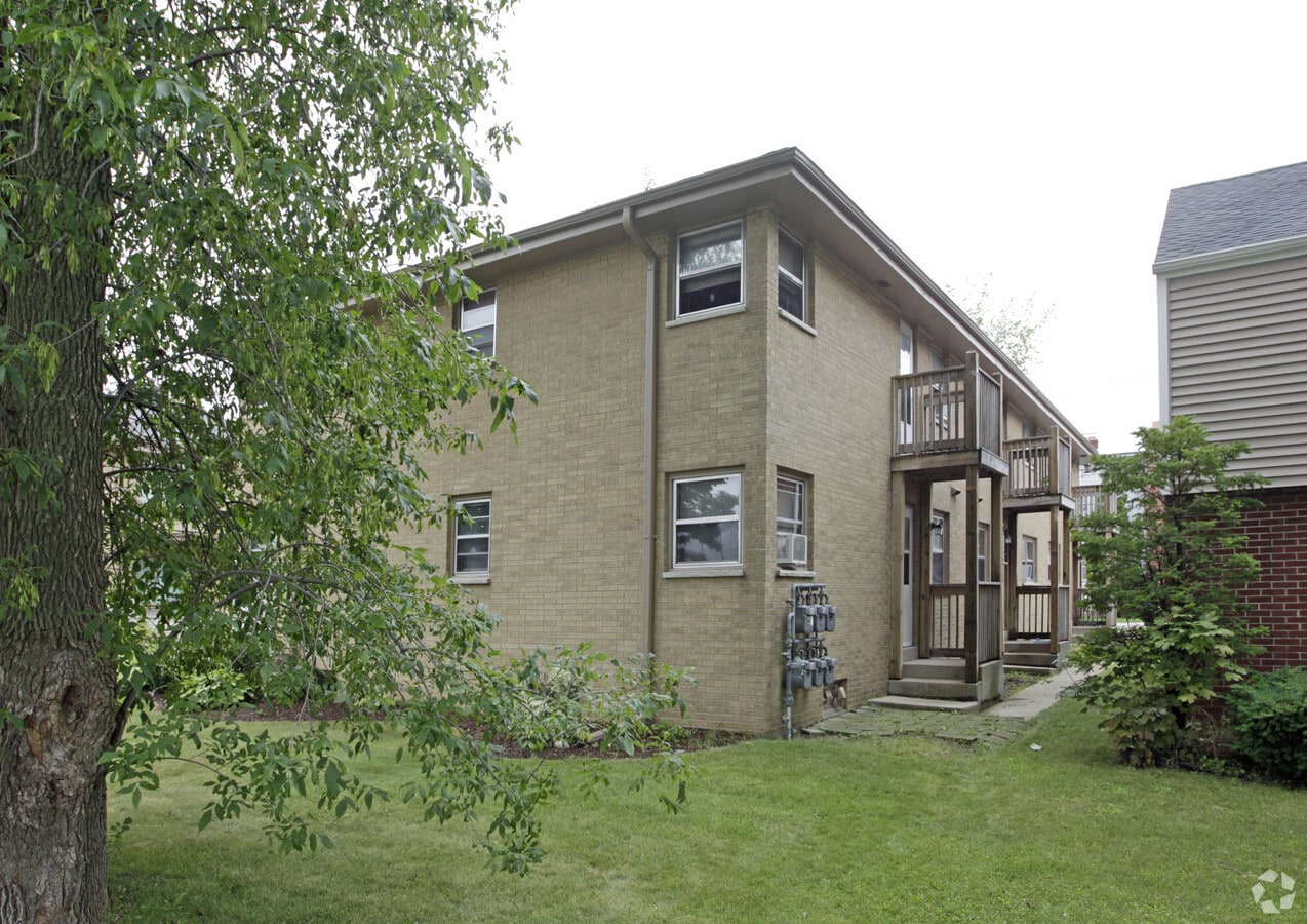 Photo - 5009 S Lake Dr Apartments