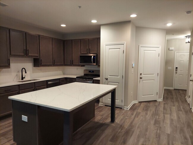 Photo - In-Town Townhome for rent in Monroe Heights!